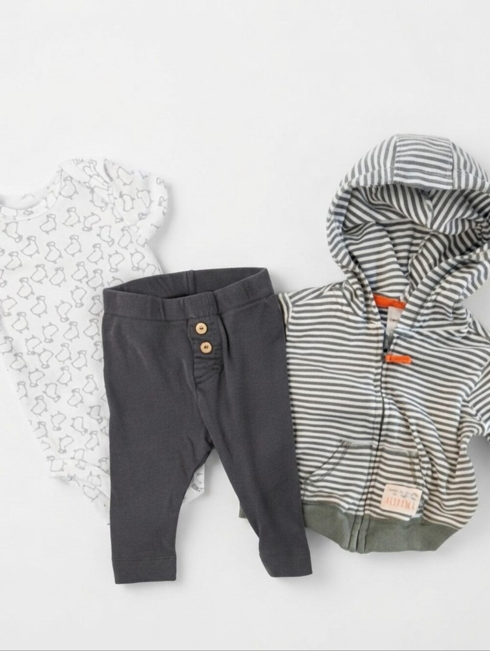Carter's 3M Gray and White Kids Matching Set